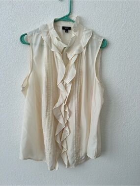 Talbots Cream Ruffled Sleeveless Blouse size 16WP Flaw 100% silk
